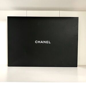 CHANEL Black Large Gift box